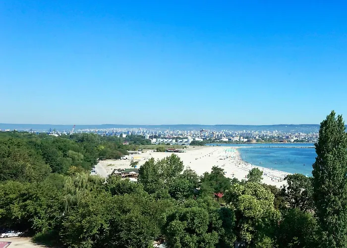 South Bay Apartment Warna