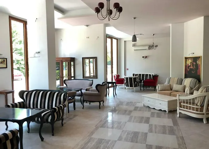 South Bay Apartment Warna