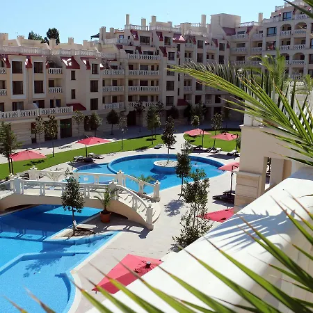 Apartment South Bay Warna